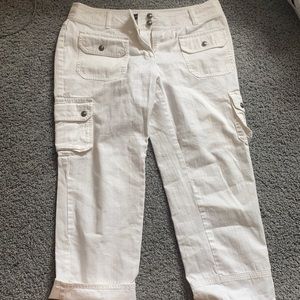 White jeans with decorative pockets